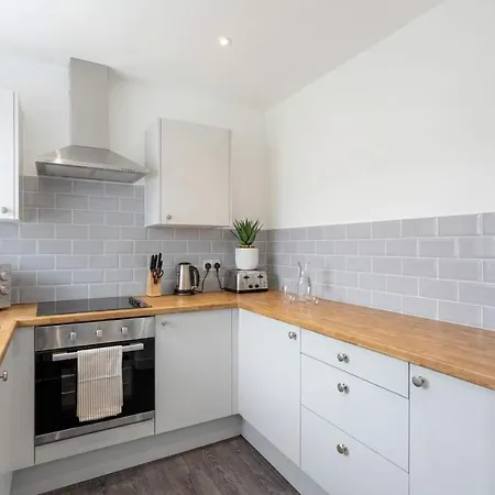 Modern 1br Near Centre Hunslet